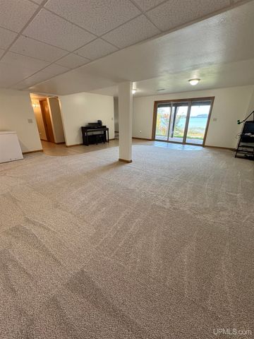 1110 Co Rd Ggg Road, Ishpeming, MI 49849