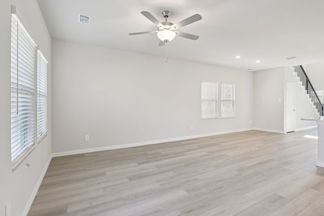 807 Dotty Drive, Princeton, TX 75071