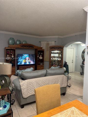 8826 W Flagler Street 115, Miami, FL 33174