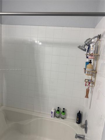 8826 W Flagler Street 115, Miami, FL 33174