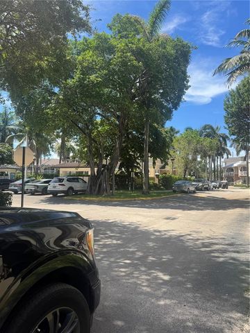 8826 W Flagler Street 115, Miami, FL 33174