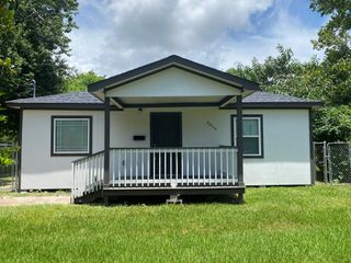 2016 Magnolia Drive, La Marque, TX 77568