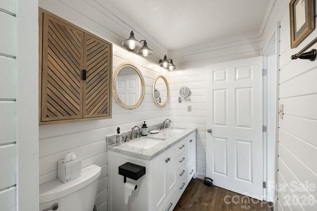129 Finney Lane, Mars Hill, NC 28754