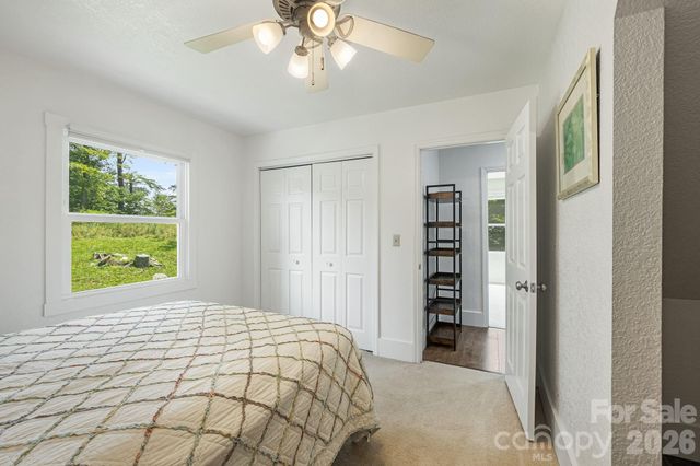 129 Finney Lane, Mars Hill, NC 28754