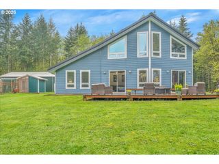 62710 Wagon Wheel Dr, St Helens, OR 97051