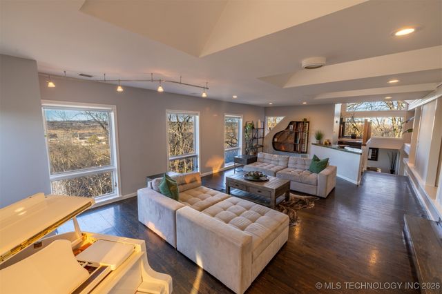 12425 S Gary Avenue, Jenks, OK 74037