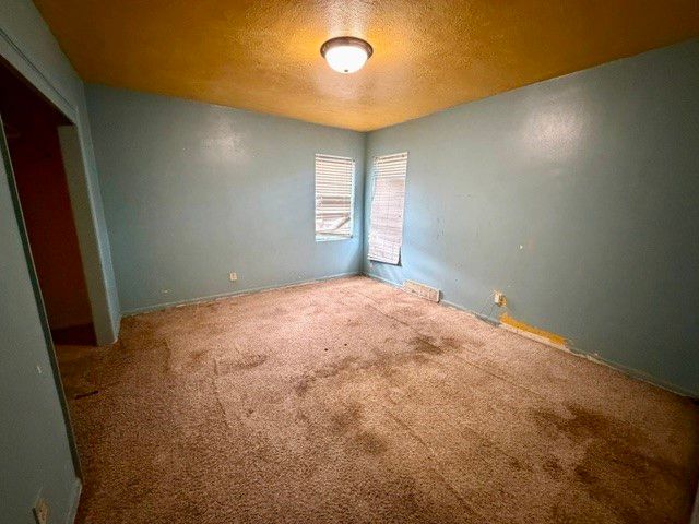 4045 3rd Street, Des Moines, IA 50313