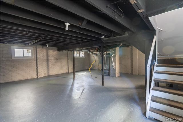 9375 Mendota Street, Detroit, MI 48204