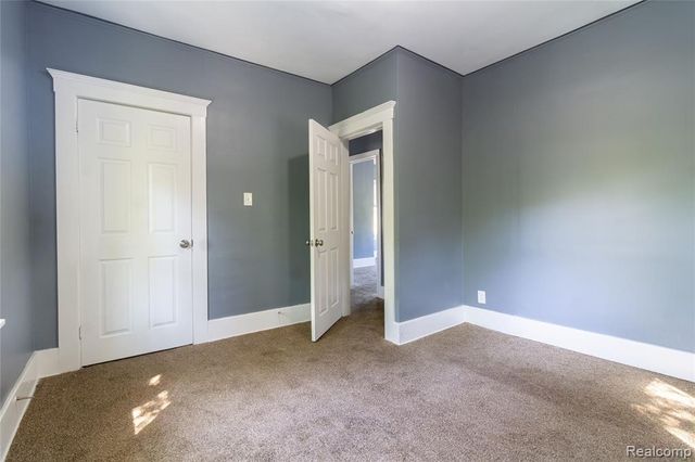 9375 Mendota Street, Detroit, MI 48204