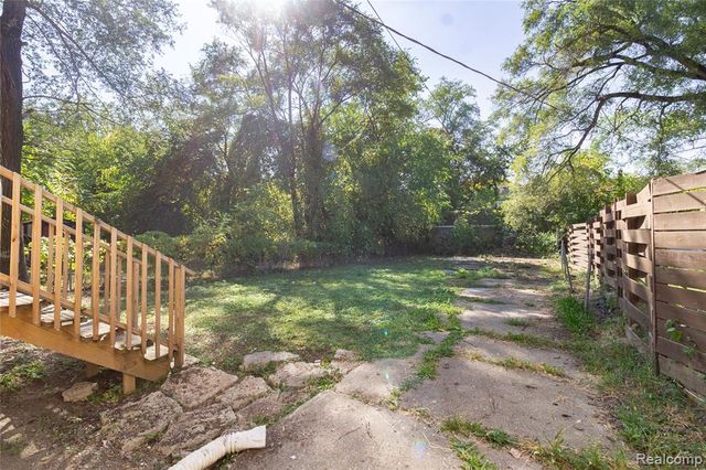 9375 Mendota Street, Detroit, MI 48204