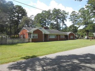 2405 N Kenan Avenue, Lumberton, NC 28358