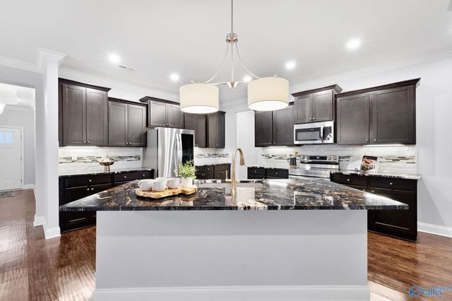 139 Shrewsberry Drive, New Market, AL 35761