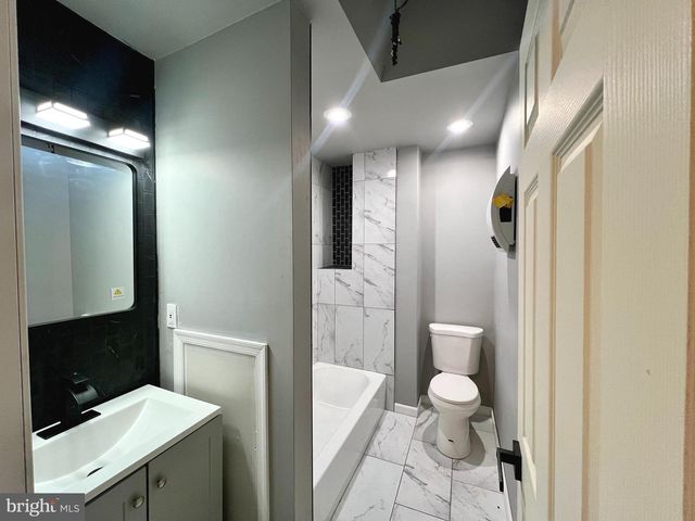 8224 WILLIAMS AVE, Philadelphia, PA 19150