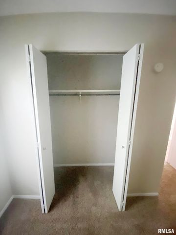 5905 W Ridgecrest Dr Apt 103, Peoria, IL 61615