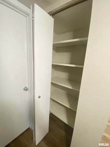 5905 W Ridgecrest Dr Apt 103, Peoria, IL 61615