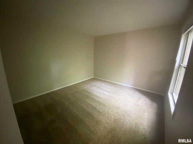 5905 W Ridgecrest Dr Apt 103, Peoria, IL 61615