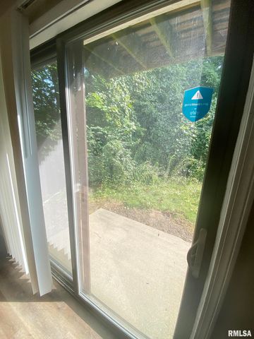 5905 W Ridgecrest Dr Apt 103, Peoria, IL 61615