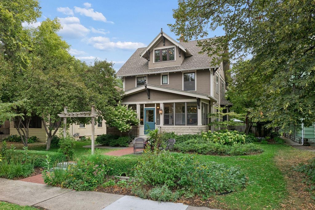 3223 Blaisdell Avenue, Minneapolis, MN 55408 — exterior