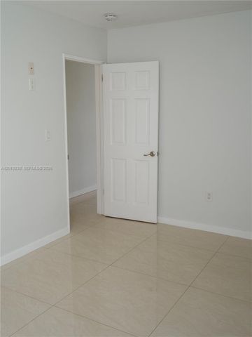 149 NW 17th Pl, Miami, FL 33125