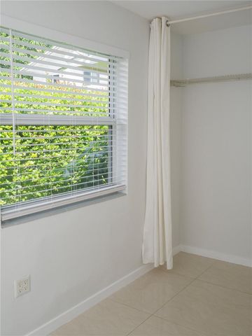 149 NW 17th Pl, Miami, FL 33125