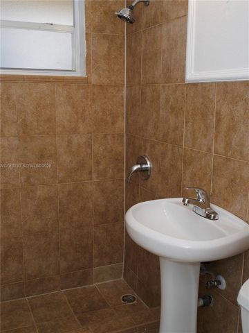 149 NW 17th Pl, Miami, FL 33125