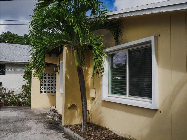 149 NW 17th Pl, Miami, FL 33125