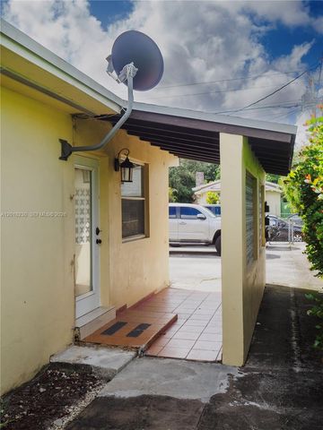 149 NW 17th Pl, Miami, FL 33125