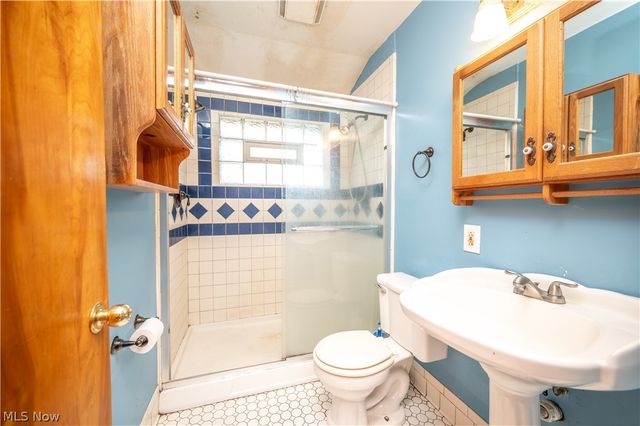 2101 Cherry Hill Avenue, Youngstown, OH 44509