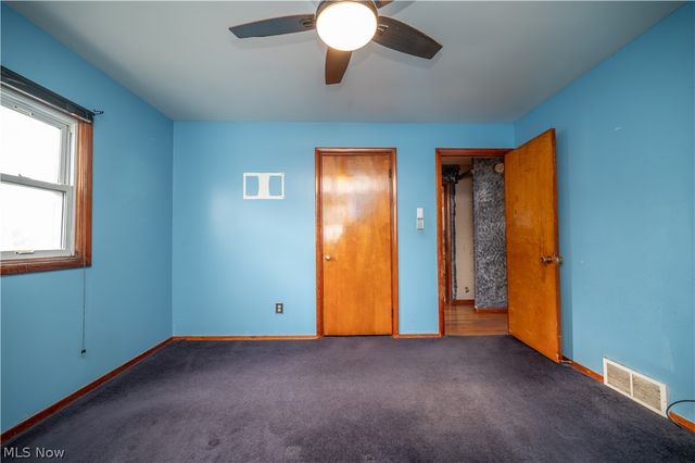 2101 Cherry Hill Avenue, Youngstown, OH 44509