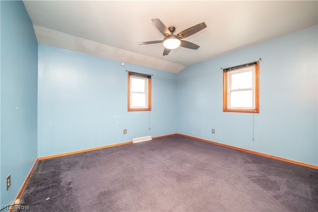 2101 Cherry Hill Avenue, Youngstown, OH 44509