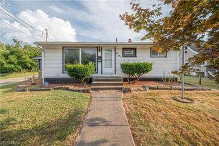 2101 Cherry Hill Avenue, Youngstown, OH 44509