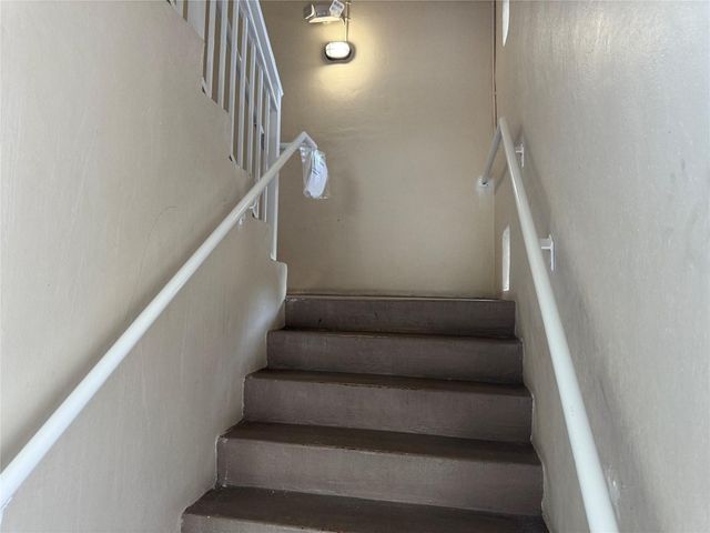 3431 NW 50th Avenue 304, Lauderdale Lakes, FL 33319