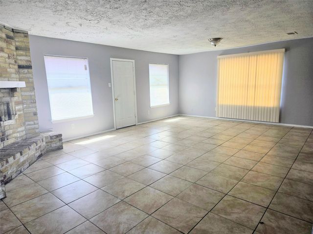6515 Bazel Brook Drive, Houston, TX 77489