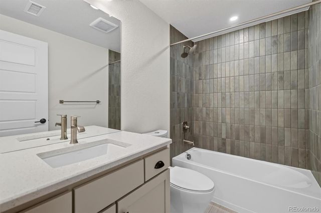 11841 Canyon Avenue, Littleton, CO 80127