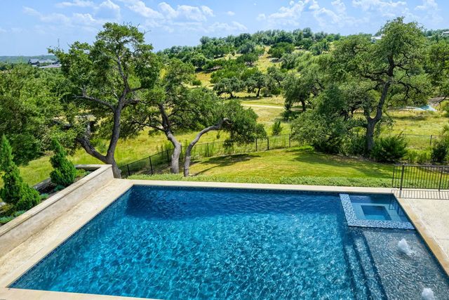 8132 Magnolia Ridge CV, Austin, TX 78738