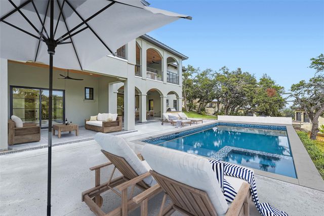8132 Magnolia Ridge CV, Austin, TX 78738