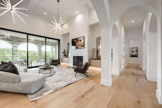 8132 Magnolia Ridge CV, Austin, TX 78738