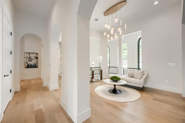 8132 Magnolia Ridge CV, Austin, TX 78738