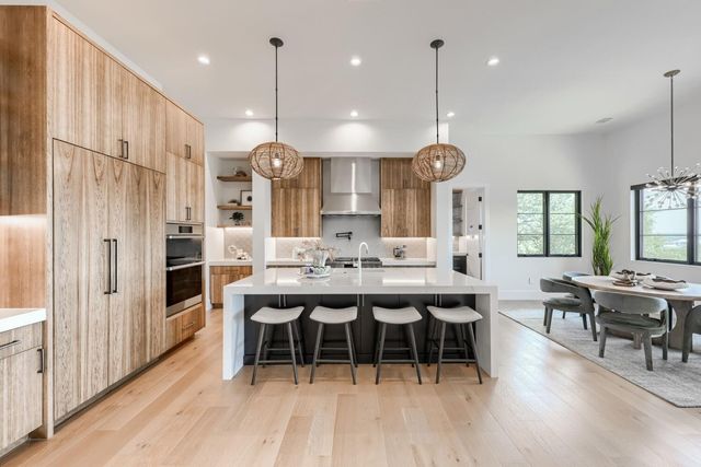 8132 Magnolia Ridge CV, Austin, TX 78738