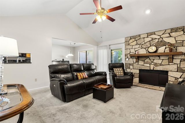 7912 Greenside Court, Charlotte, NC 28277