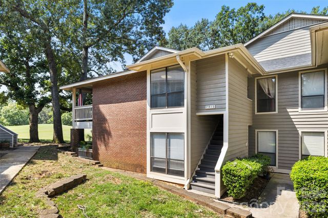 7912 Greenside Court, Charlotte, NC 28277