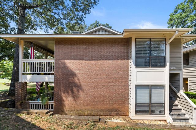 7912 Greenside Court, Charlotte, NC 28277