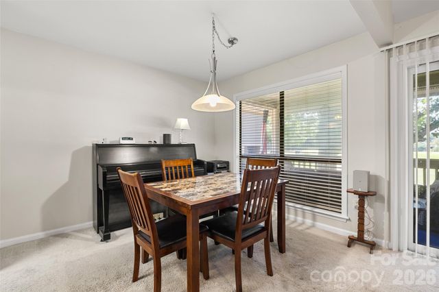 7912 Greenside Court, Charlotte, NC 28277
