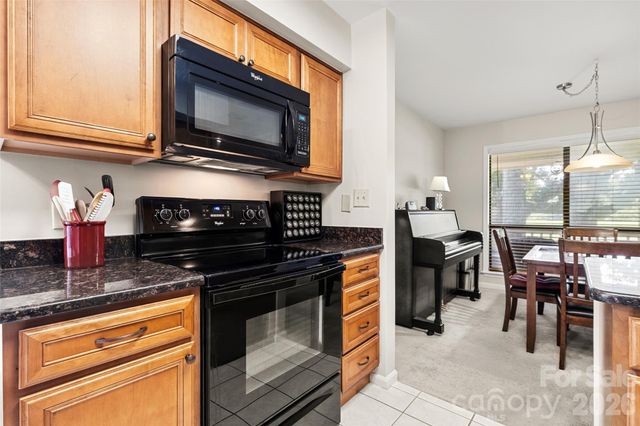 7912 Greenside Court, Charlotte, NC 28277