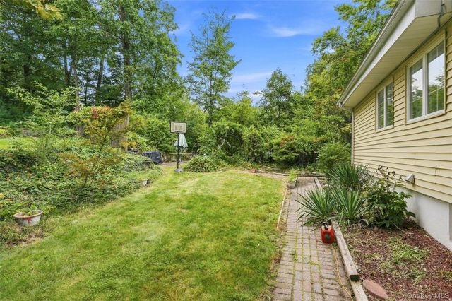 169 Walnut Road, Lake Peekskill, NY 10537