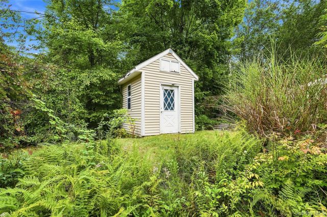 169 Walnut Road, Lake Peekskill, NY 10537
