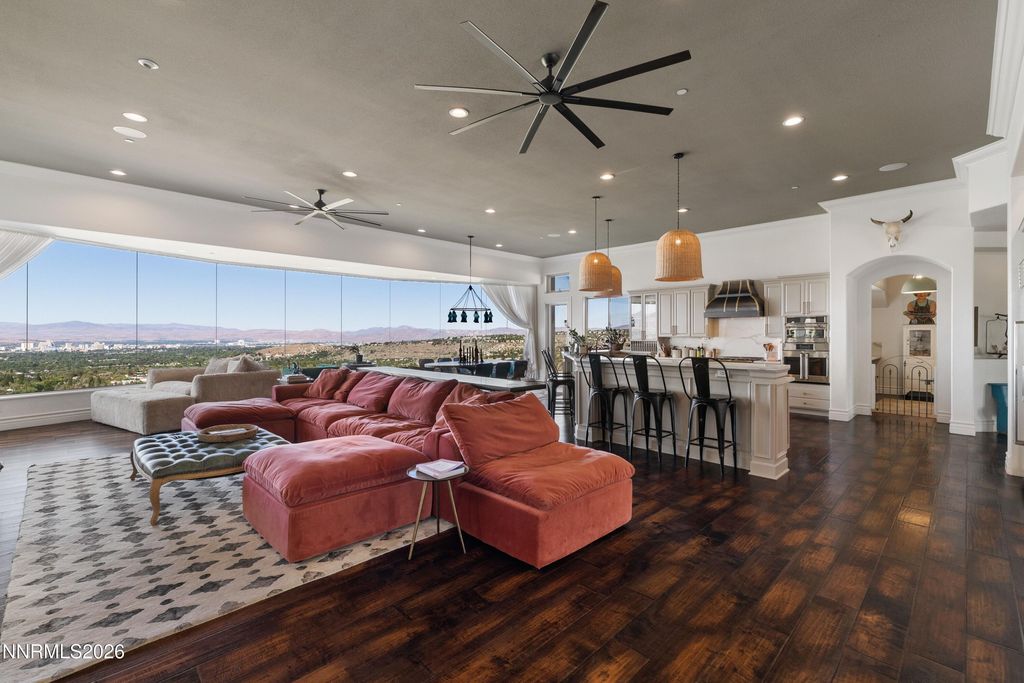 Image 5 of property listing at 70 Bear Mountain Place, Reno, NV 89519
