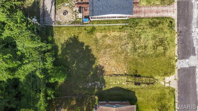 7320 Esterbrook Drive, St Louis, MO 63136