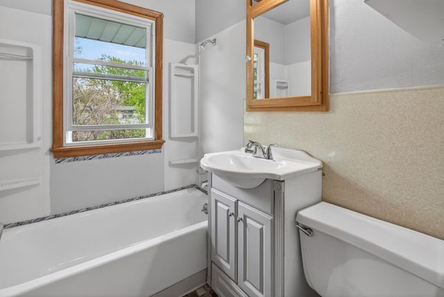 7070 Claude Avenue, Inver Grove Heights, MN 55076
