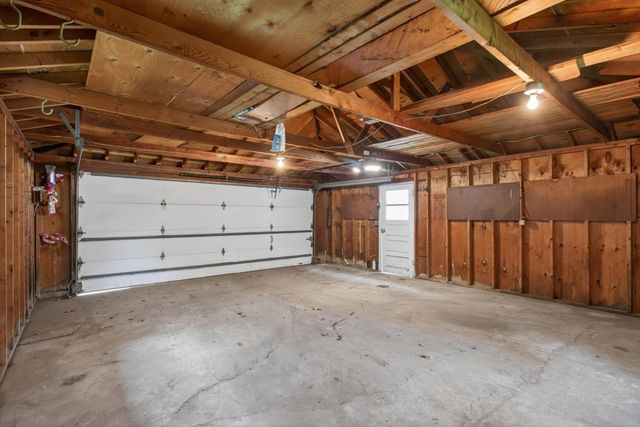 7070 Claude Avenue, Inver Grove Heights, MN 55076